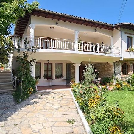 Veranda B&B Berat Buitenkant foto