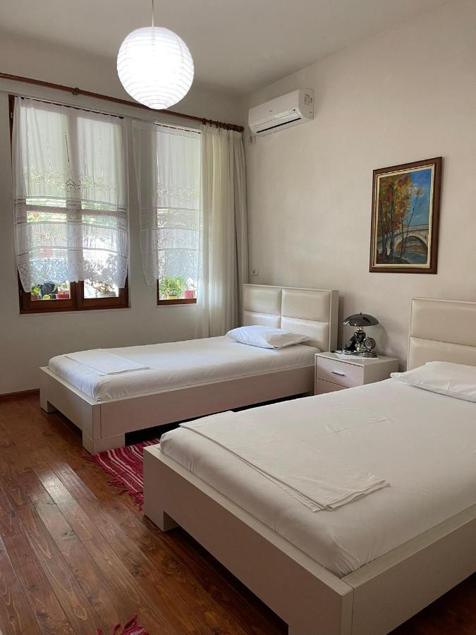 Veranda B&B Berat Buitenkant foto